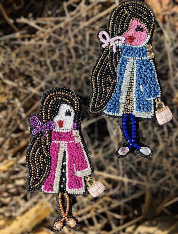 Doll brooch pink/blue