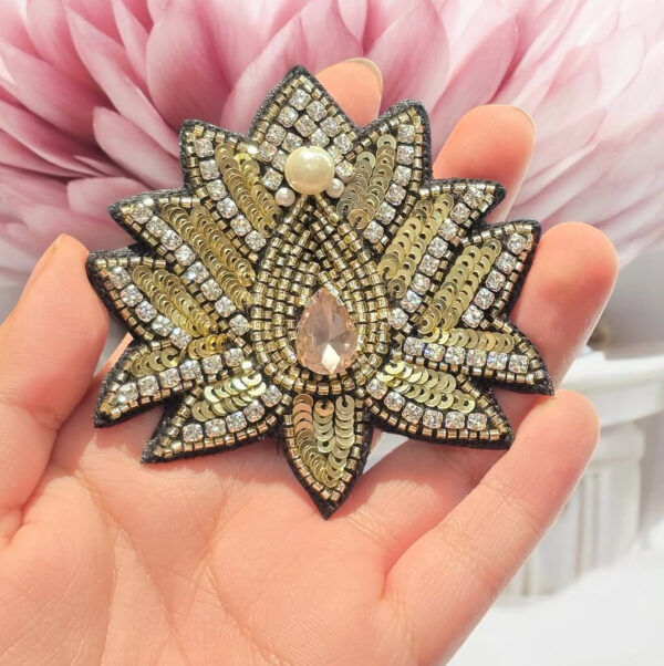 Golden lotus - Image 2