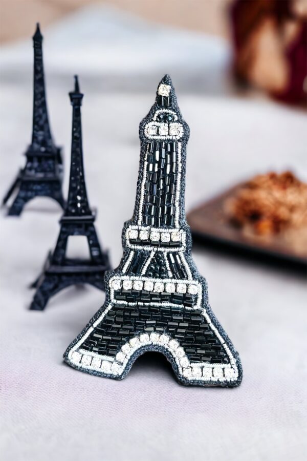 EIFFEL TOWER