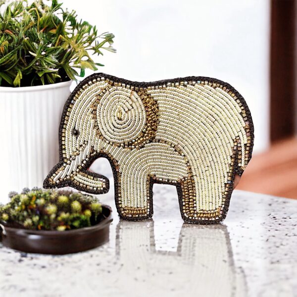 The chota haathi brooch