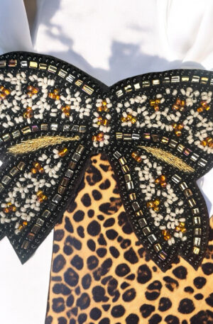 Leopard embroidery bow brooch