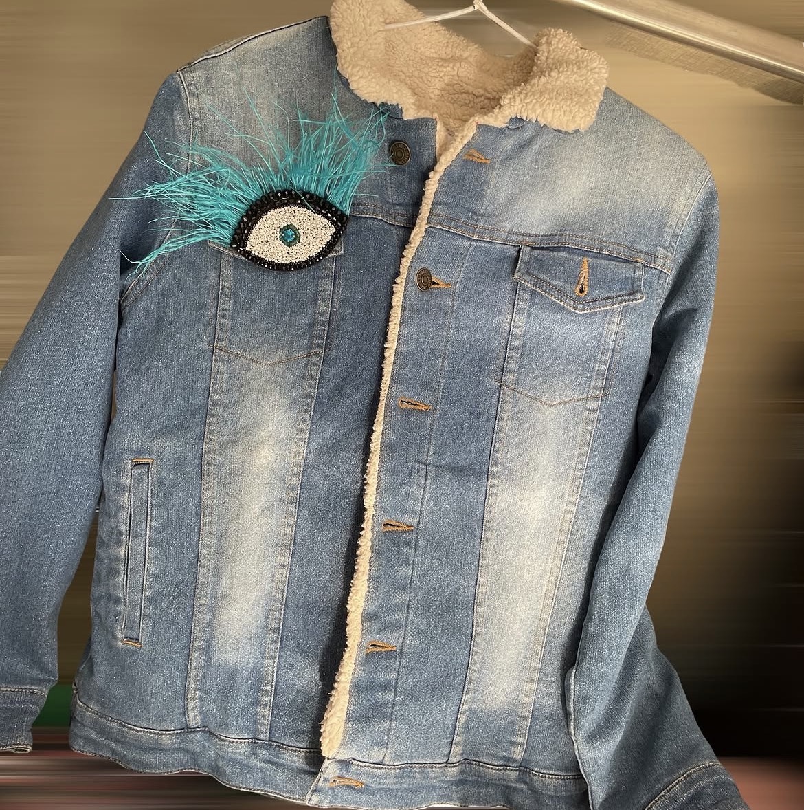 Evil eye with feather brooch - Image 6