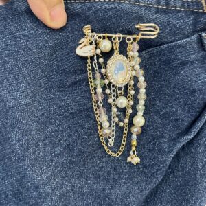 safety pin brooch(swancharm)