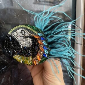 Wild parrot brooch